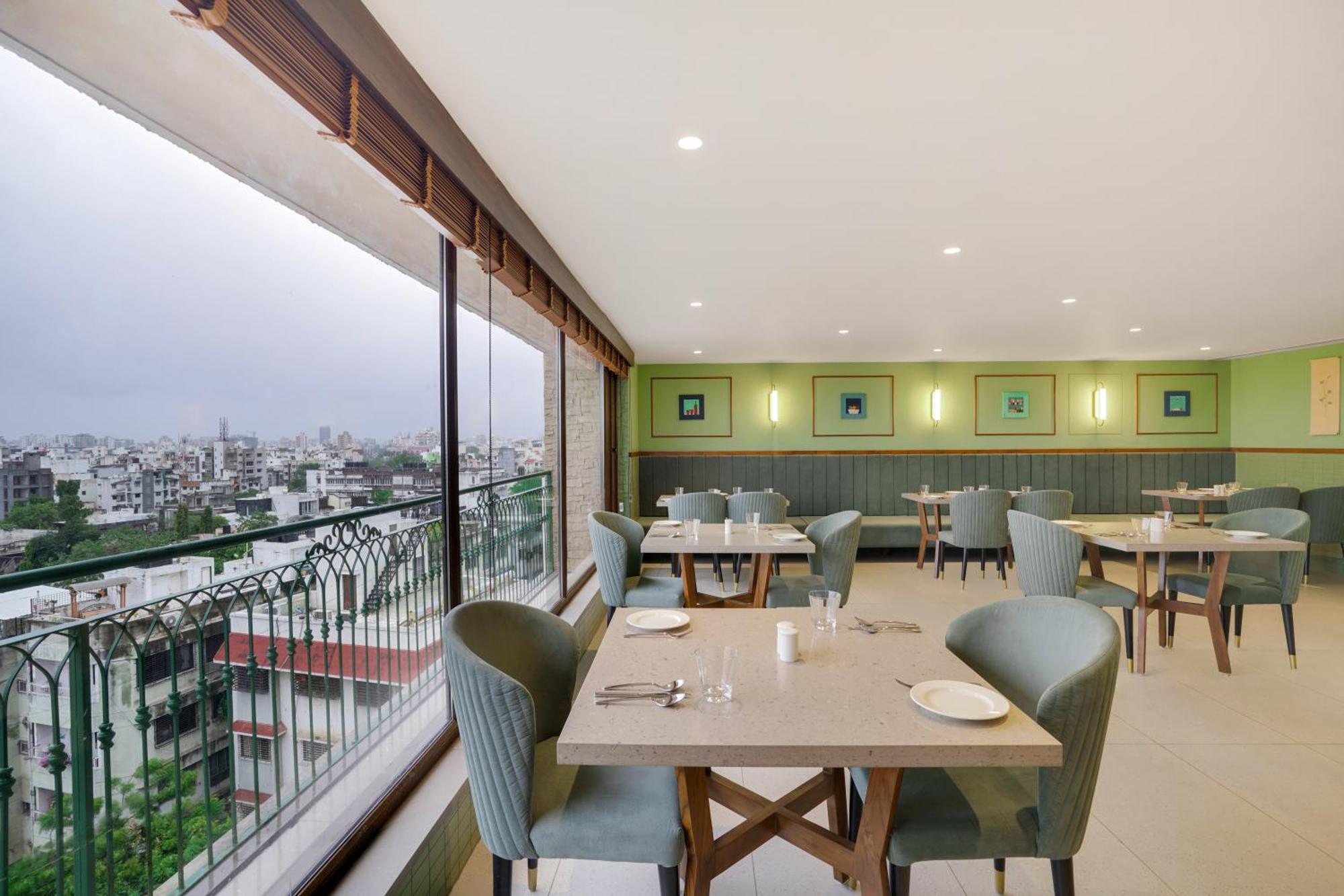 Lemon Tree Hotel, ראג'קוט מראה חיצוני תמונה